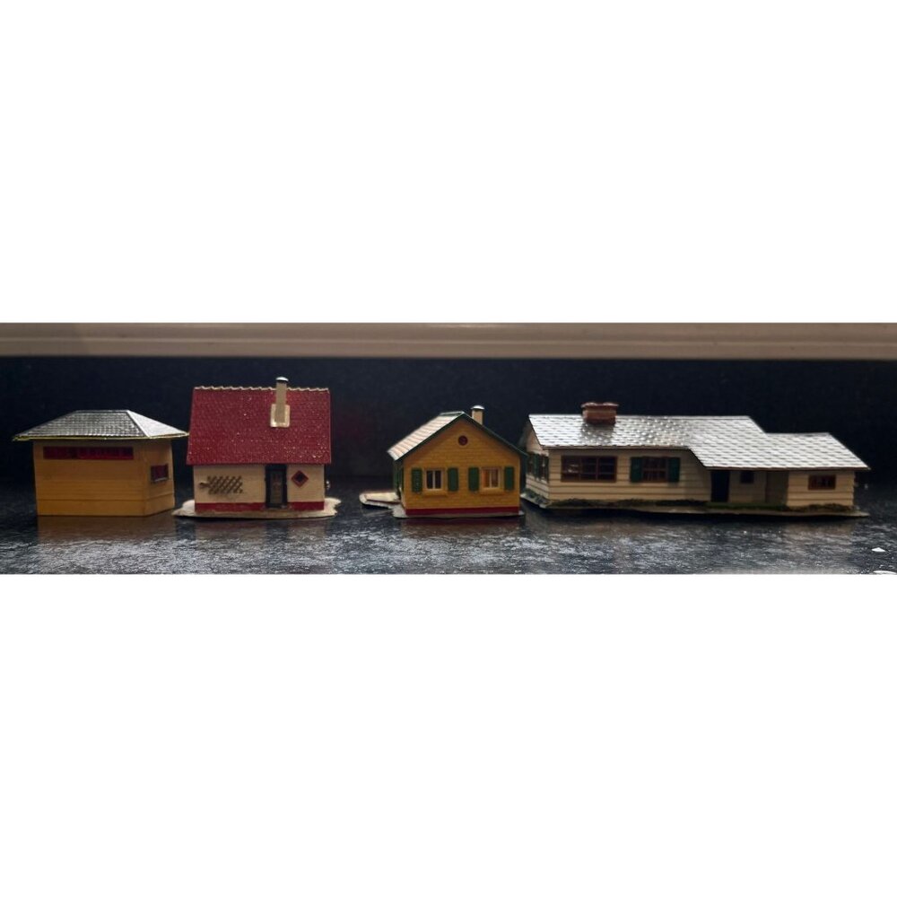 Vintage 1950's -1960's HO Train Layout Model Train Mid Century 4 Various Houses - Picture 4 of 7